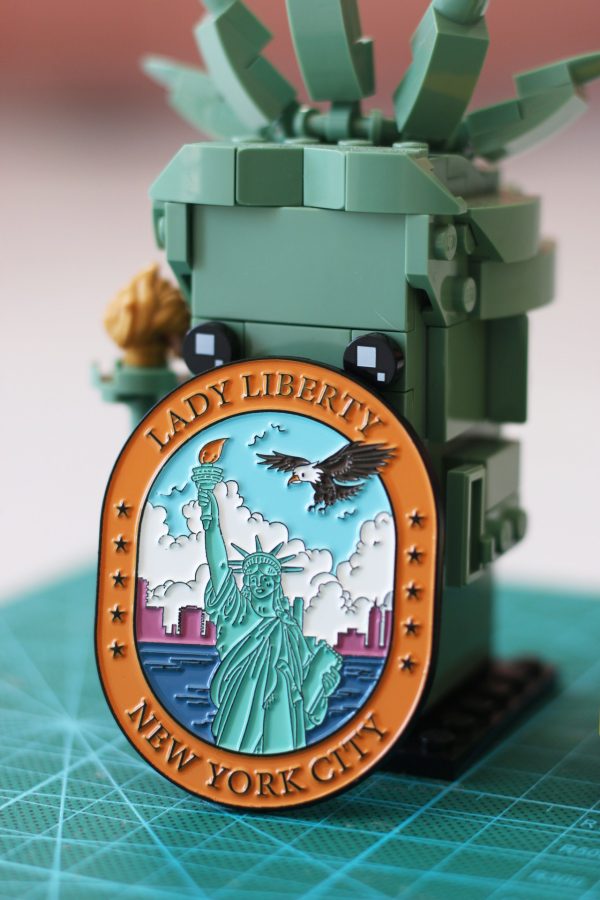 Lady Liberty Pin - Image 2