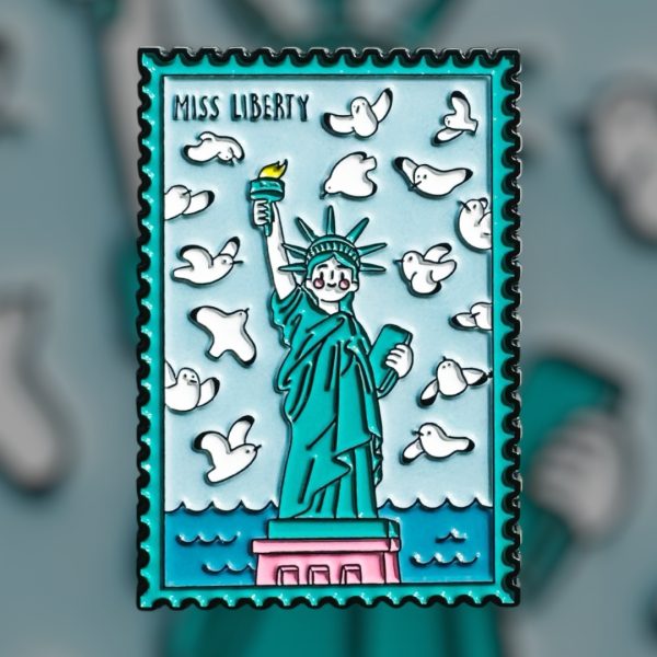 Lady Liberty with Seagulls - Image 8